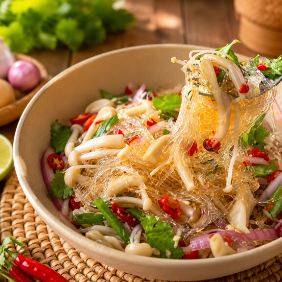 Sen Kaeaw Salad – Kelp Noodle