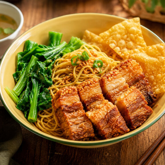 Dry Noodles with Black Soy Sauce